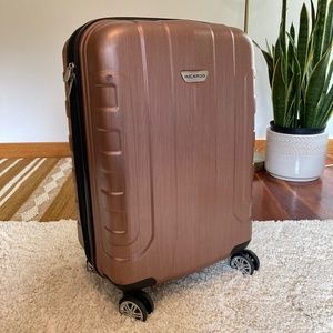 “Ricardo” 24” Hard Shell Carry On Luggage
